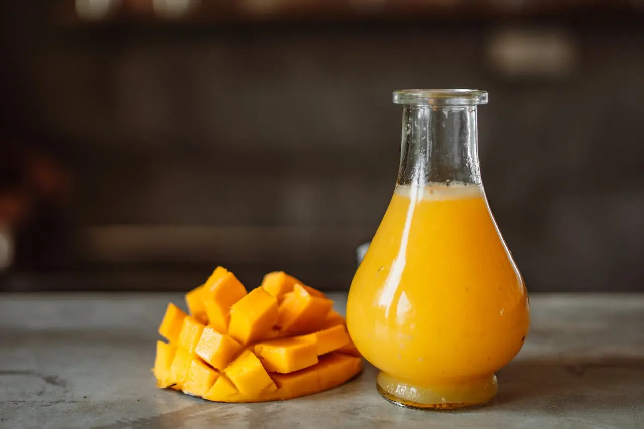 How to Make Mango Juice Without Blender?