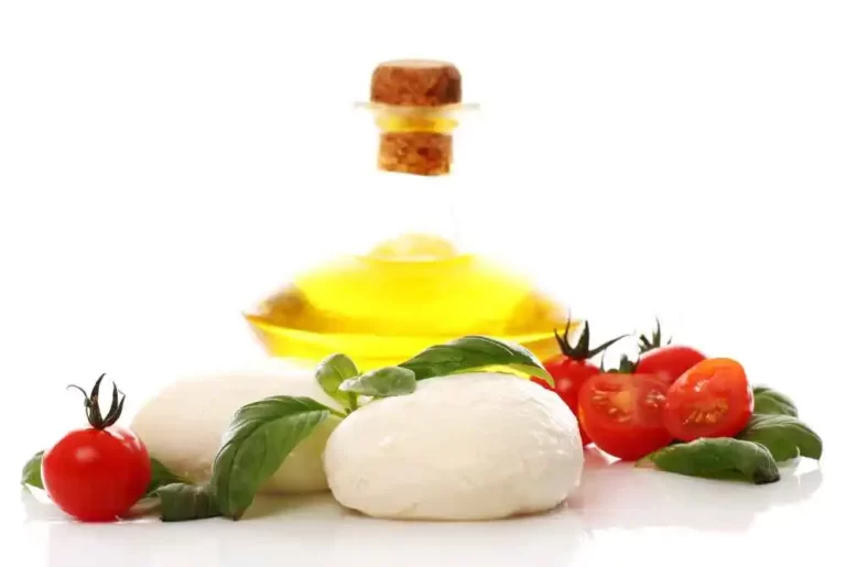 How to Make Mozzarella Cheese With Lemon Juice?