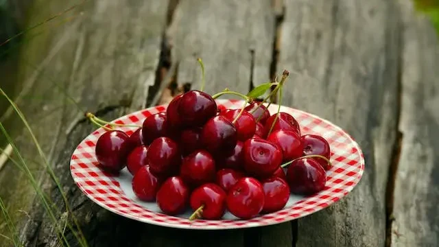 How to Make Cherry Juice From Fresh Cherries?